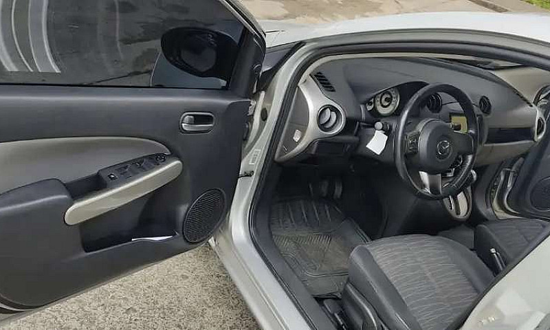 Mazda 2 En Excelente...