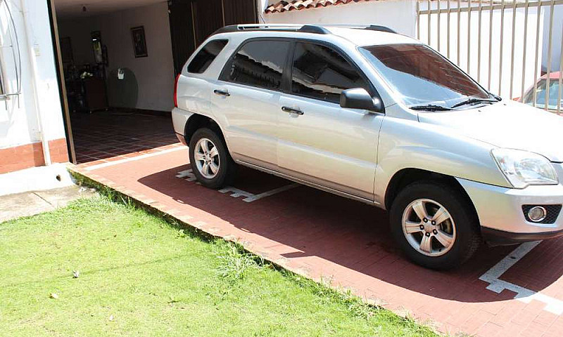 Vendo Kia Sportage F...