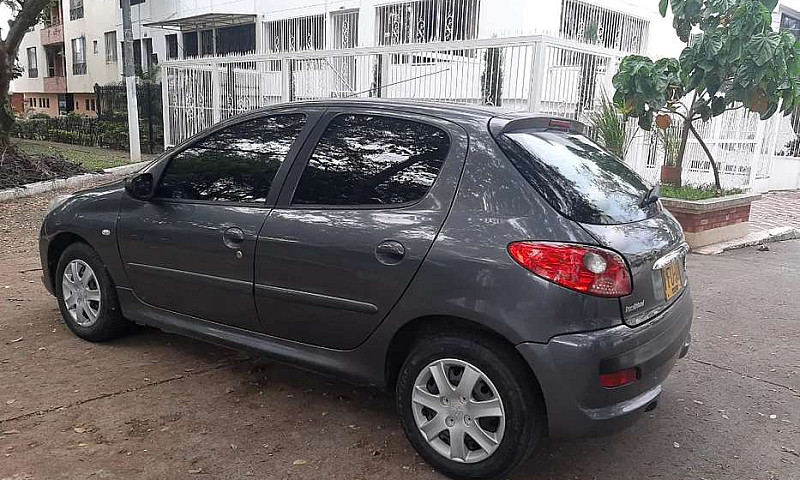 Peugeot 207 Compact ...