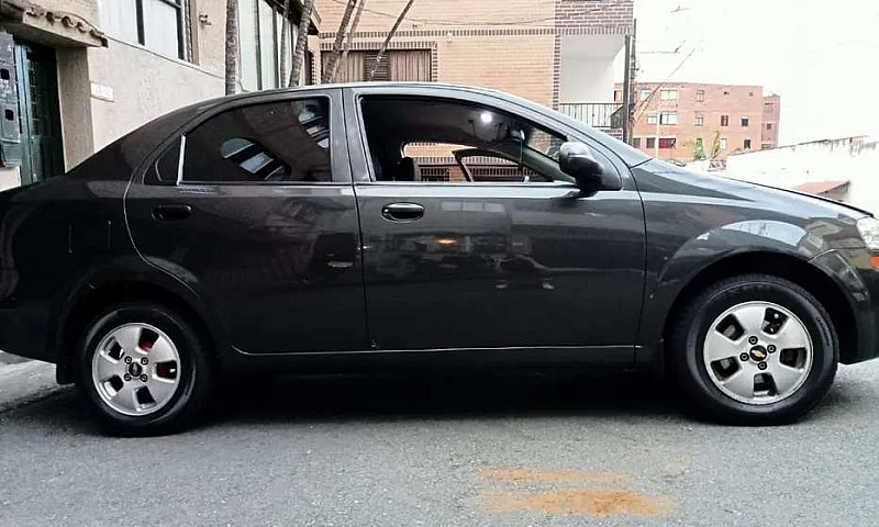 Se Vende Aveo Family...