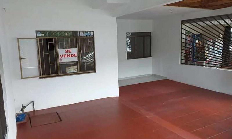 Casa De 2 Pisos En V...