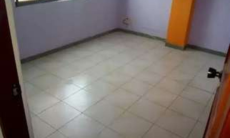 Arriendo Apto Centro...