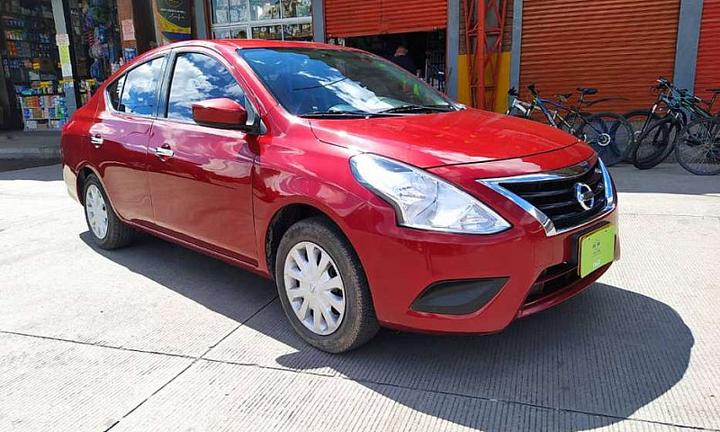 Nissan Versa 1.6 Sen...