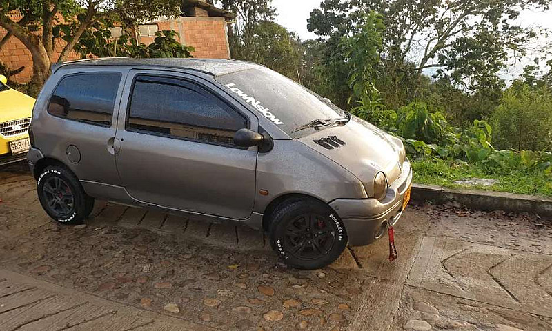 Vendo Hermoso Twingo...