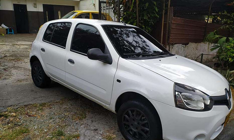 Renault Clio Style 2...