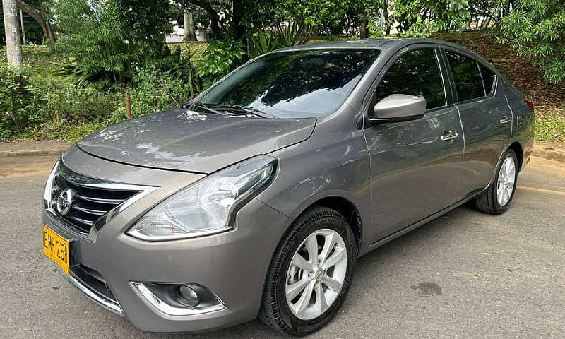 Nissan Versa Advance...