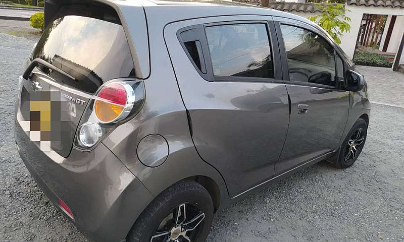 Se Vende Spark Gt...