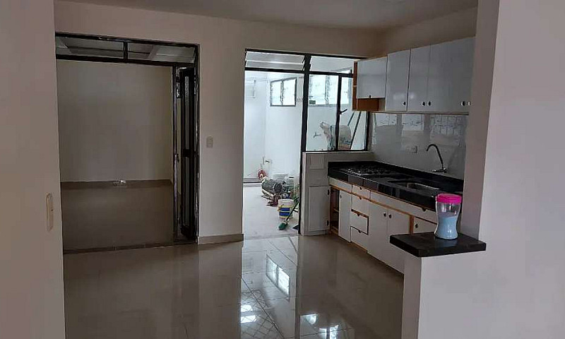 Se Vende Casa...