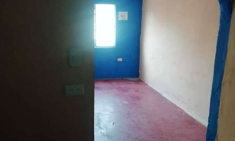 Excelente Casa Renta...