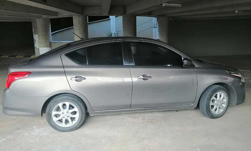 Se Vende Nissan Vers...