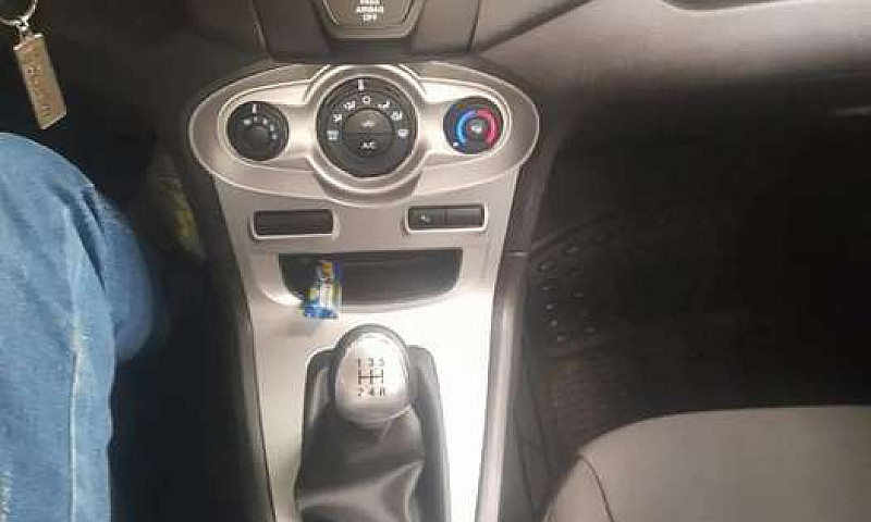Ford Fiesta Se 2016...