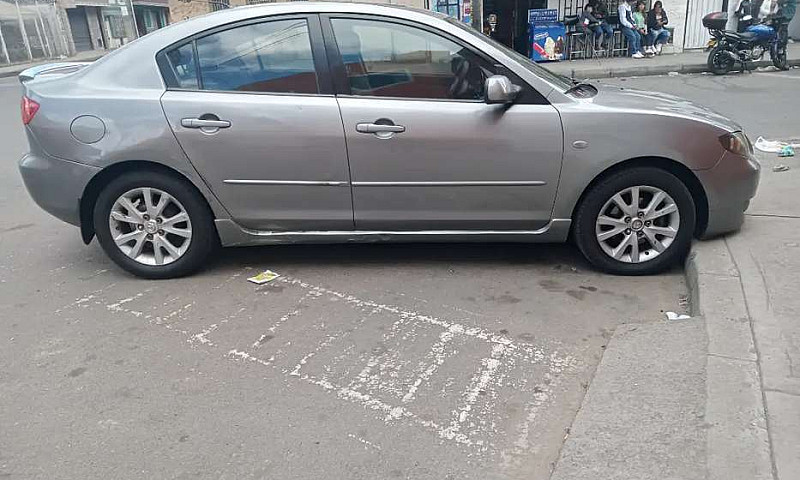 Vendo Mazda 3 Gris...
