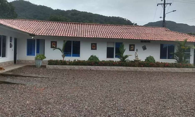 Se Vende Casa Quinta...