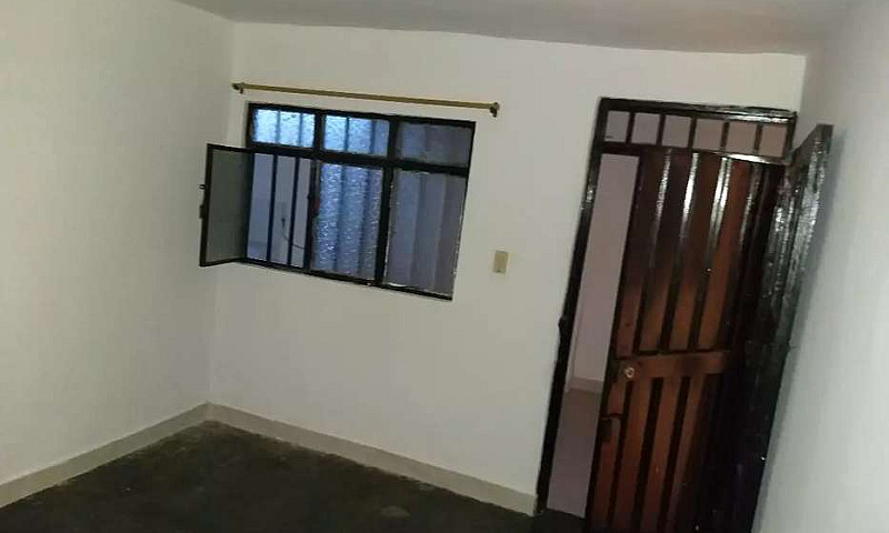 Se Arrienda Casa...