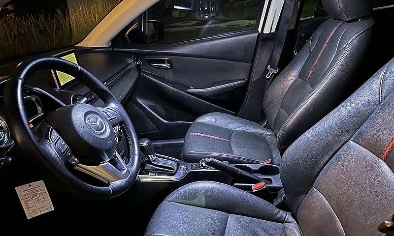 Vendo Mazda 2 Grand ...