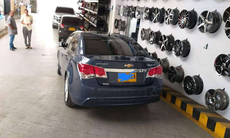 Chevrolet Cruze Lt...