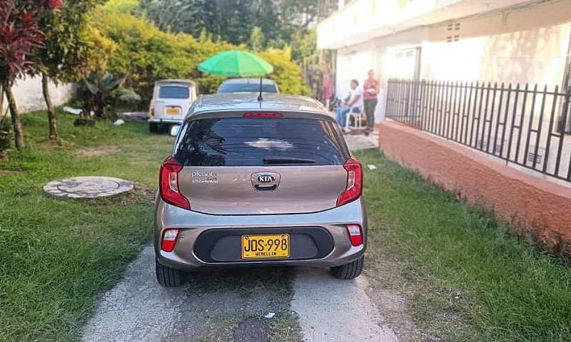 Kia Picanto Como Nue...