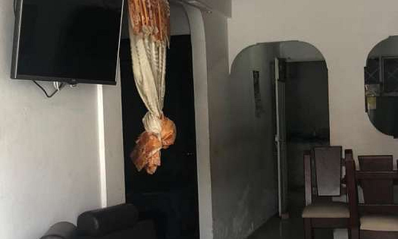 Casa De Dos Apartame...