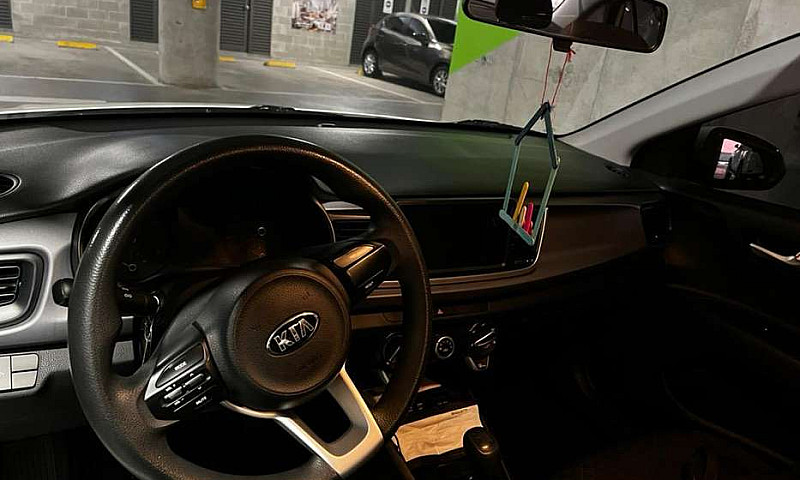 Vendo Kia Rio Excele...