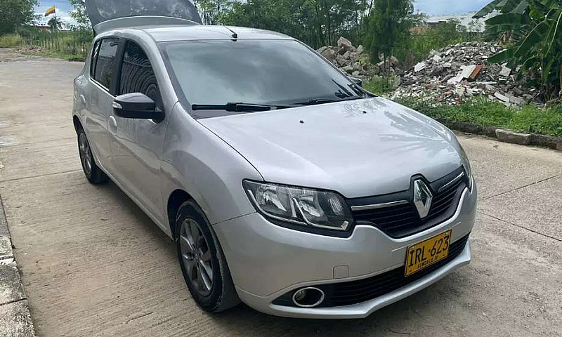 Renault Sandero 2016...