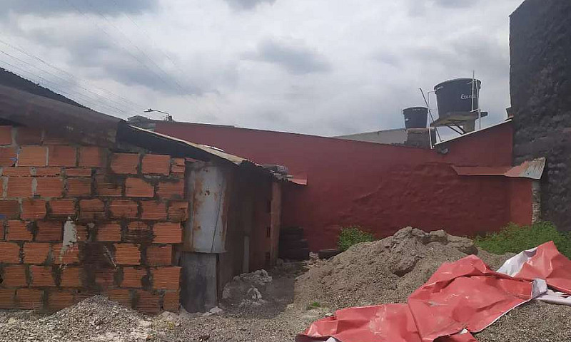 Venta De Casa Con Lo...