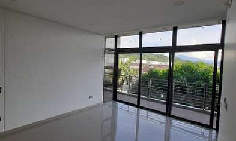 Nuevo, 2 Habitacione...