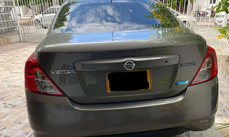Nissan Versa Modelo ...