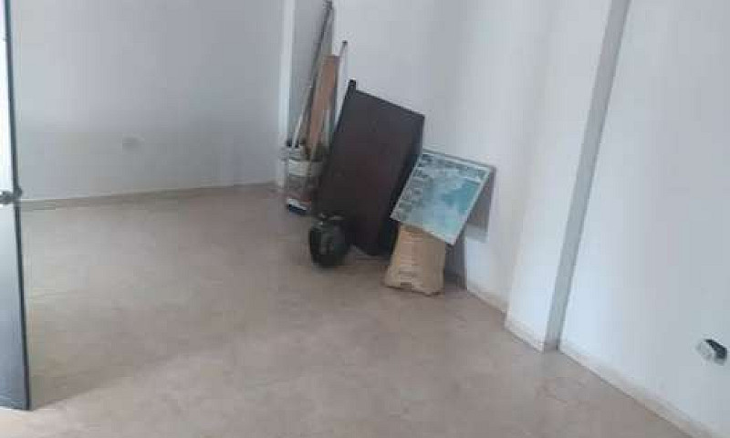 Se Alquila Habitació...