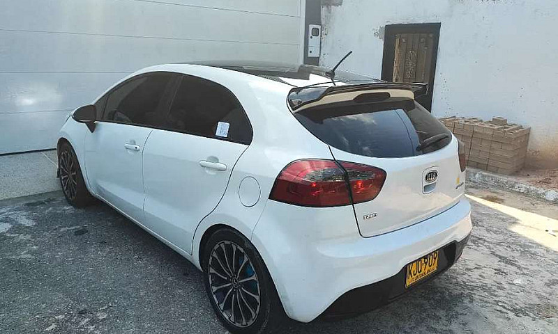 Kia Rio Space Modelo...