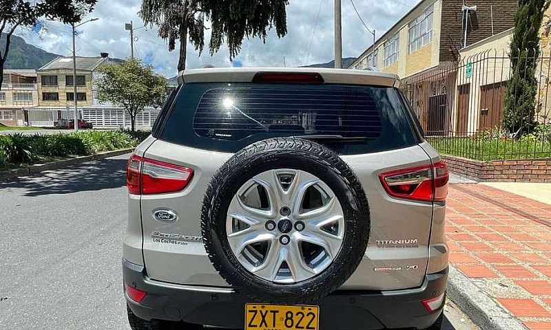Ford Ecosport Titani...