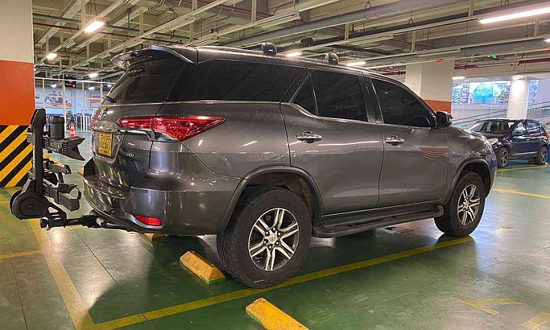 Toyota Fortuner...