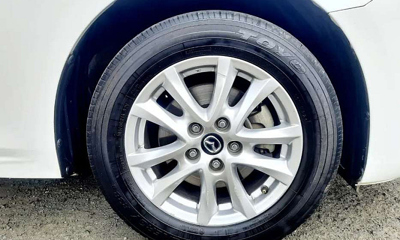 Hermoso Mazda 3 Prim...