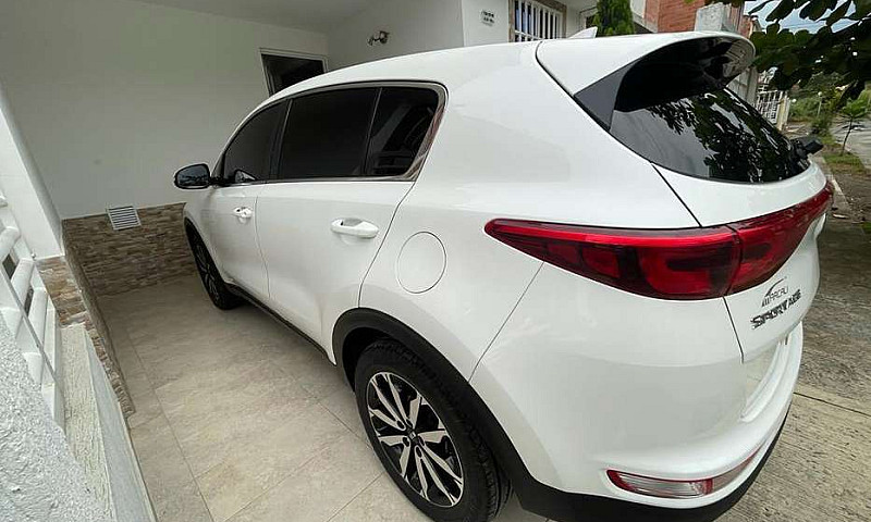 Kia Sportage Lx 2017...