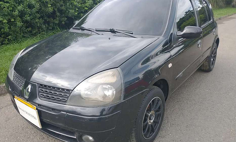 Renault Clio Dynamiq...