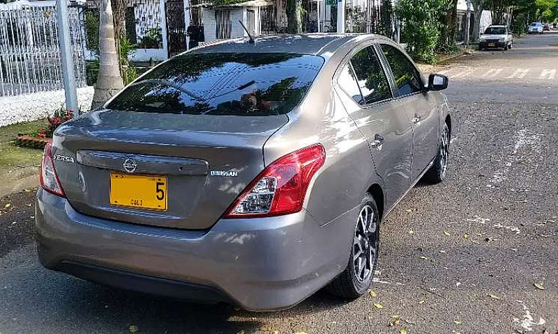 Bonito Versa Automát...