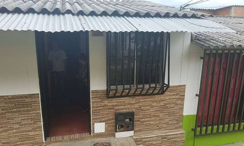 Casa En Arriendo Com...