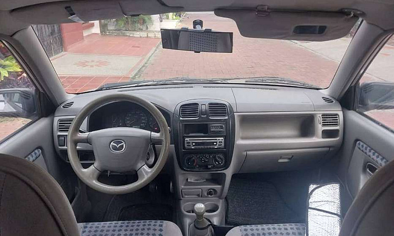 Mazda Demio...