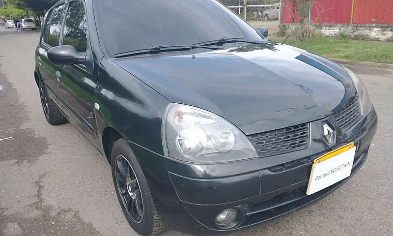 Renault Clio Dynamiq...