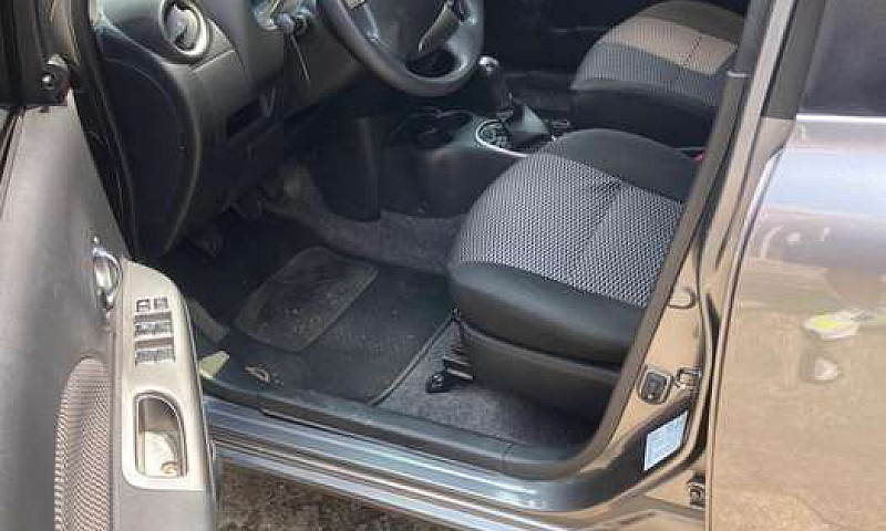 Nissan March 2019 Fu...