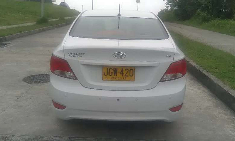 Hyundai Accent I25 1...