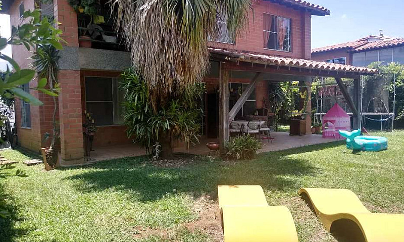 Vendo Hermosa Casa C...