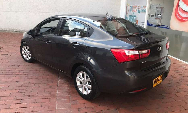 Kia Rio Sedan 2014 A...