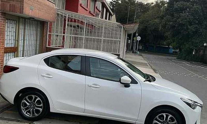 Hermoso Mazda 2 Gran...