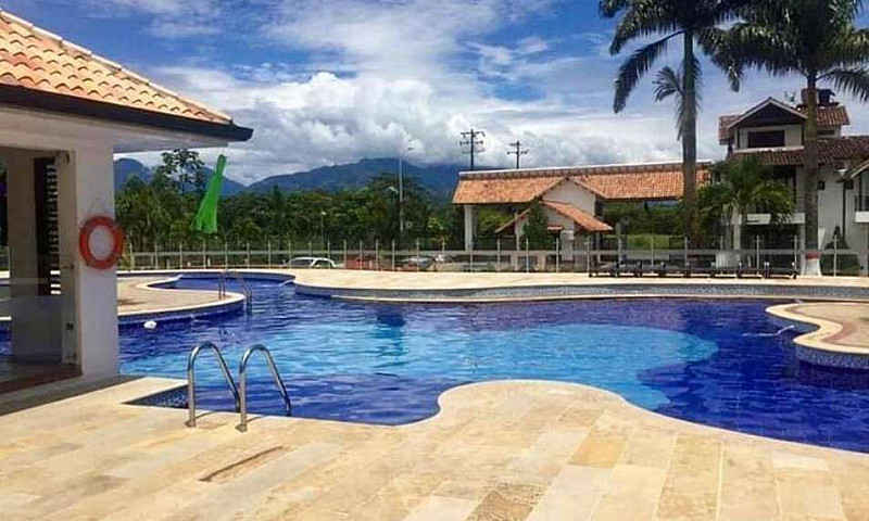 Vendo Hermosa Casa E...