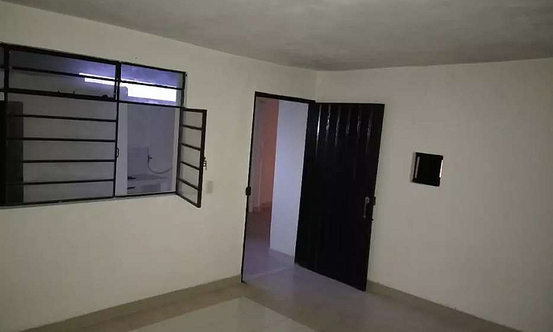 Se Arrienda Casa...