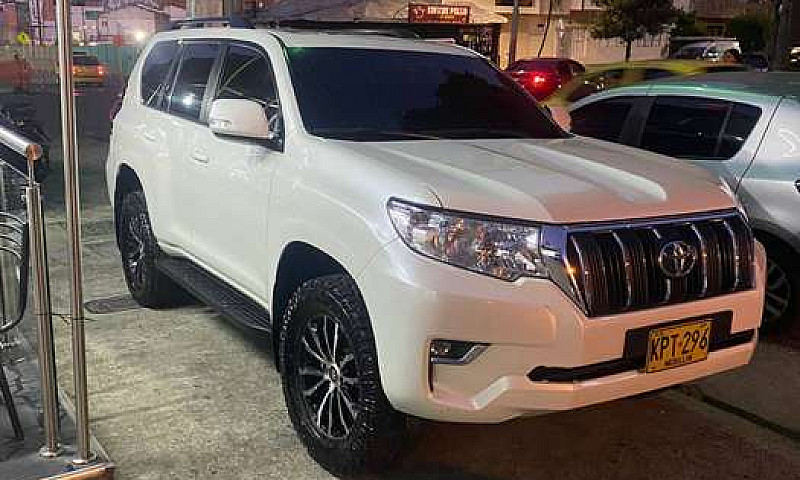 Land Cruiser Prado T...