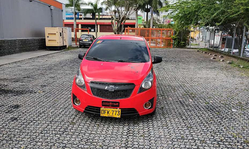 Vendo Chevrolet Spar...