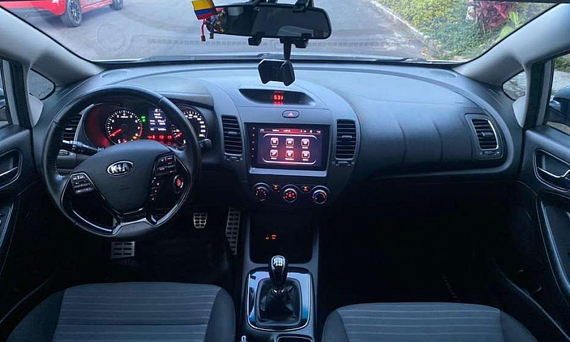 Vendo Kia Cerato Pro...