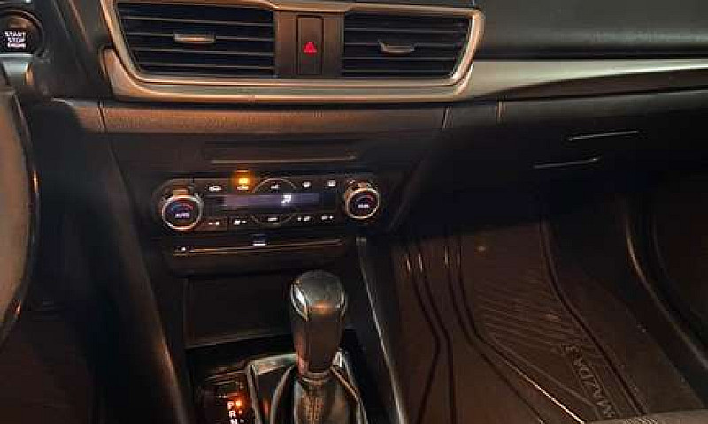 Mazda 3 2017 Touring...