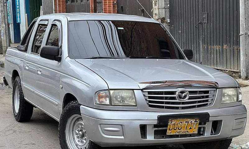 Camioneta Mazda B 22...